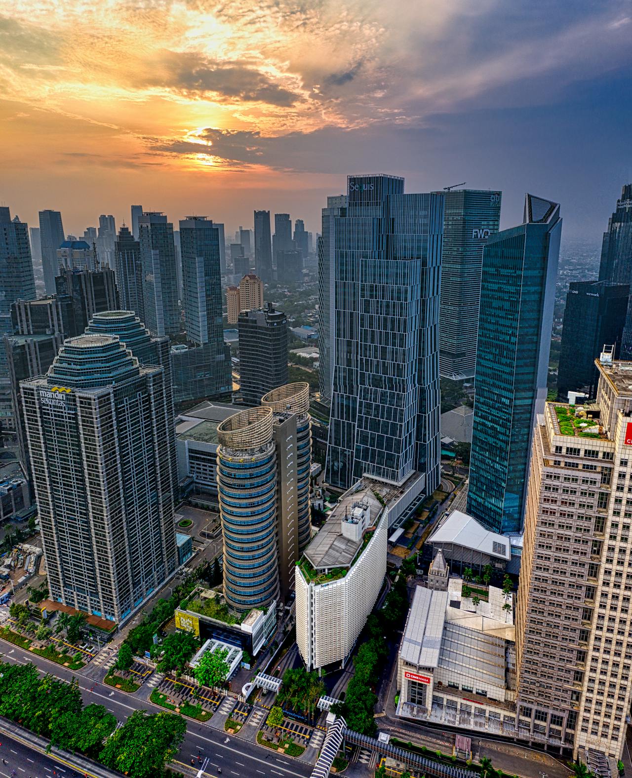 Indonesia’s Planners Push for Prabowo’s 8% Growth Target