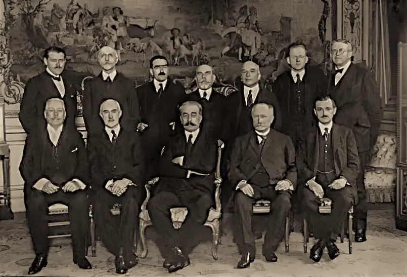ICC 1919 meeting group photo